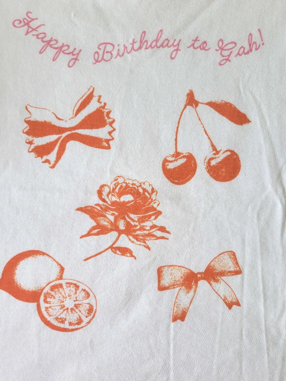 Lisa Says Gah Food Centric Graphic Boxy Cream Birthday T-Shirt S Quirky Coquette - Picture 2 of 5